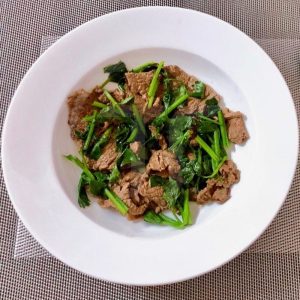 Cách Làm Thịt Bò Xào Cần Tây Tỏi Tây Mềm Ngọt, Không Dai