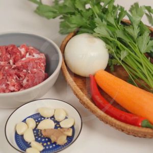 Cách Làm Thịt Bò Xào Cần Tây Tỏi Tây Mềm Ngọt, Không Dai