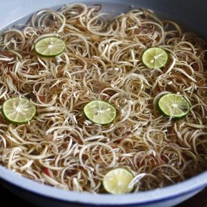 Cách Làm Hoa Chuối Thái Không Bị Thâm Đen, Trắng Giòn Như Ngoài Hàng